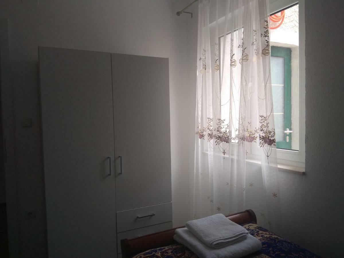 Apartmani Alma Skradin Exterior foto